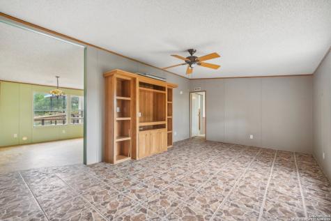 140 Lake Terrace Drive Lakehills TX 78063