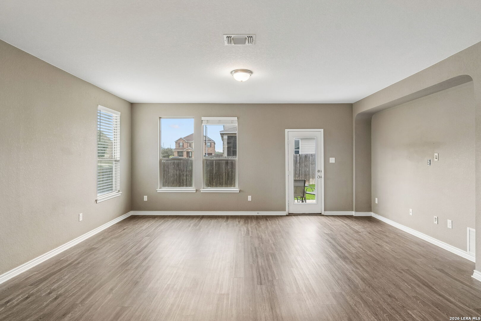102 Anchor Bluff Universal City TX 78148