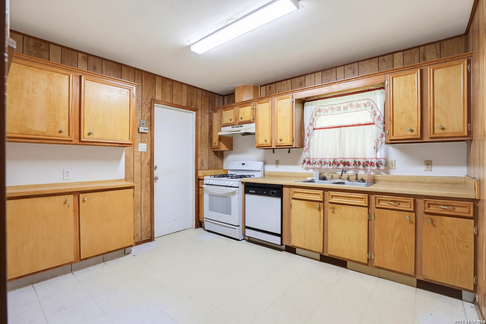 8831 Oakbrook Street San Antonio TX 78221