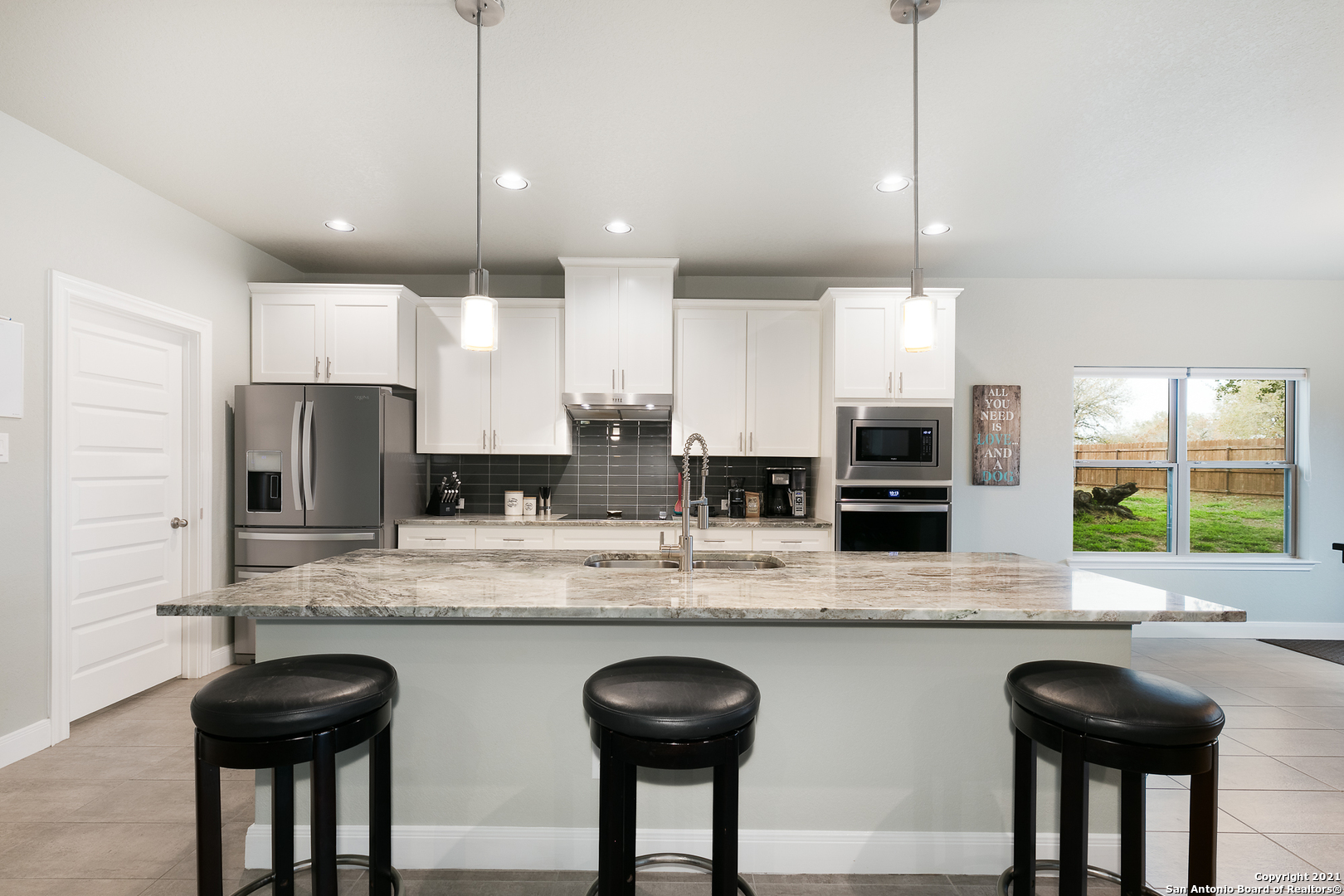269 County Road 6860 Natalia TX 78059