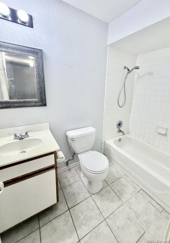 3831 Wetmore Ridge San Antonio TX 78247