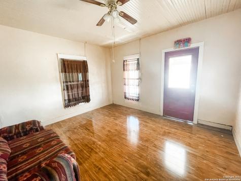 312 James Street Brackettville TX 78832