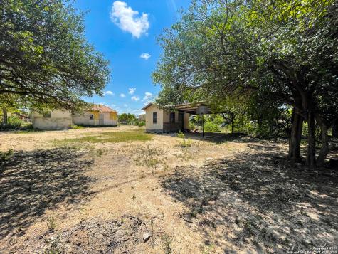 312 James Street Brackettville TX 78832