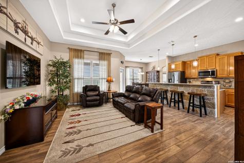1705 Crooked Creek Drive Pleasanton TX 78064