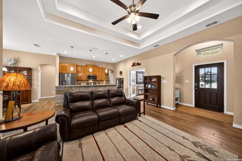 1705 Crooked Creek Drive Pleasanton TX 78064