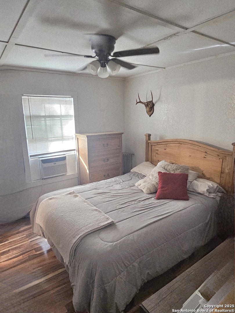 208 Jeff Pleasanton TX 78064