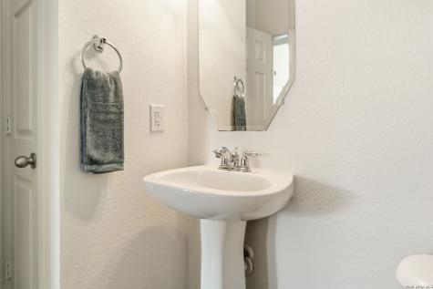906 Desert Bluff San Antonio TX 78258
