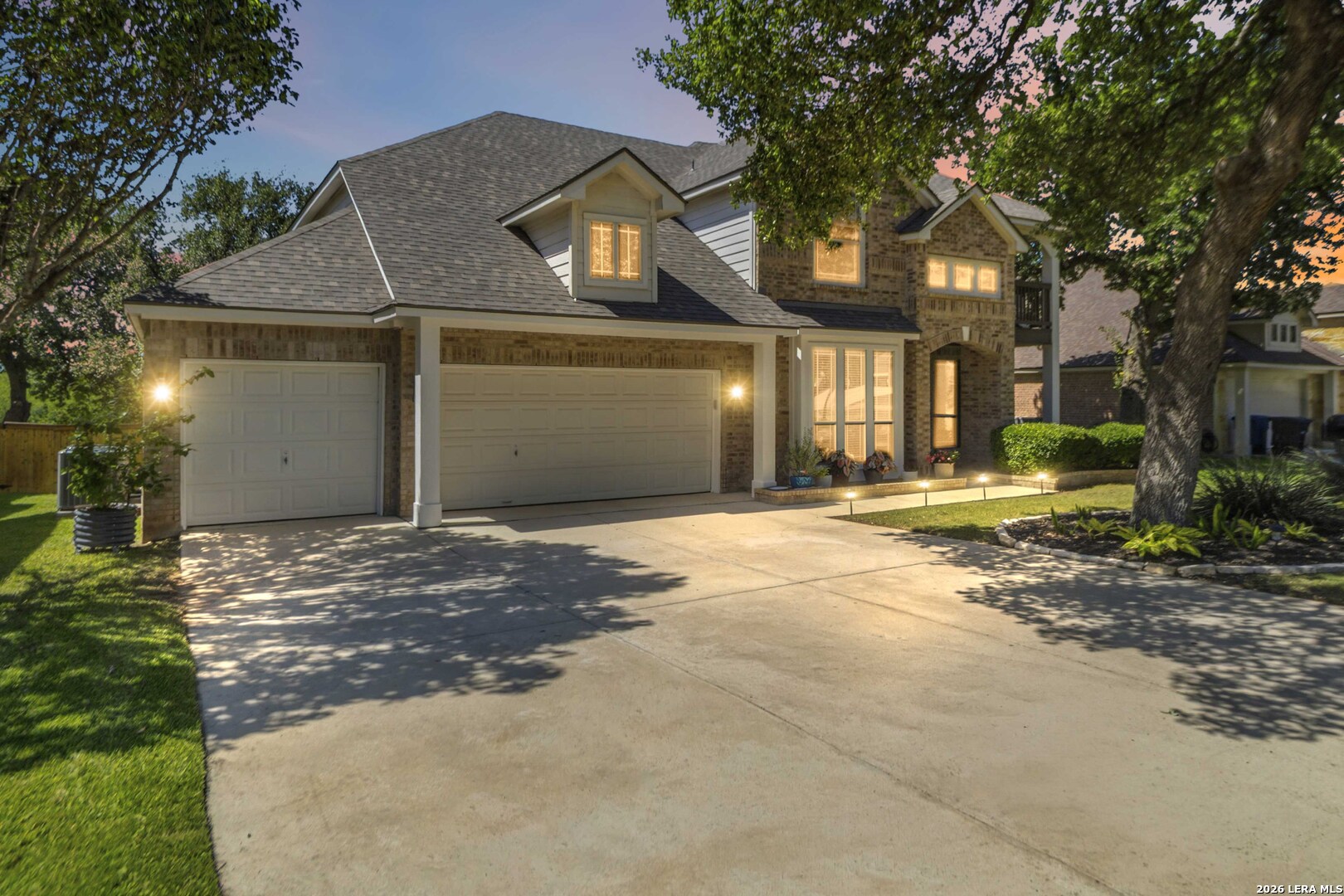 906 Desert Bluff San Antonio TX 78258