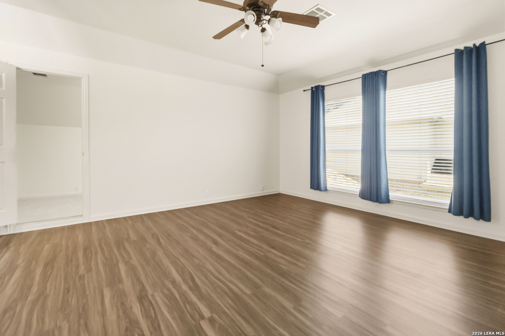 906 Desert Bluff San Antonio TX 78258