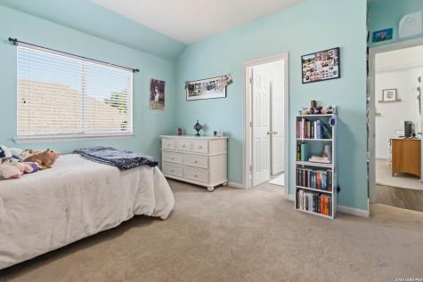 906 Desert Bluff San Antonio TX 78258