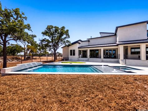 85 Ranch Heights Boerne TX 78015