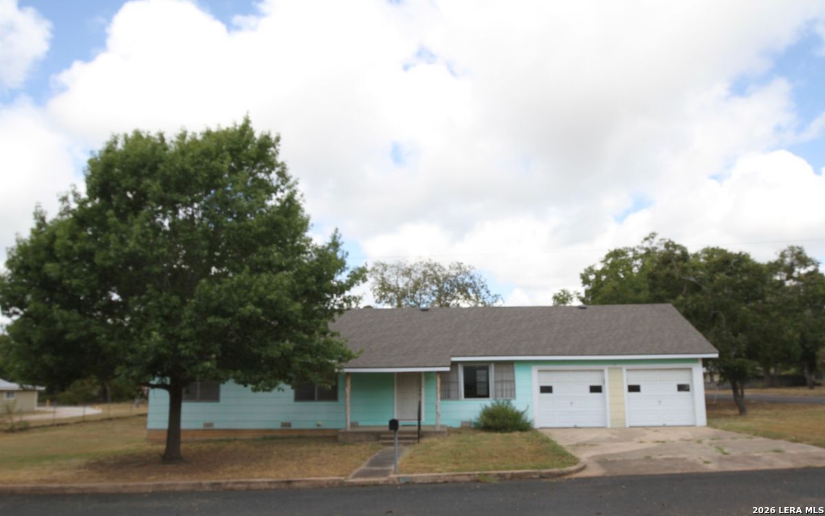 610 N Pine Street Fredericksburg TX 78624