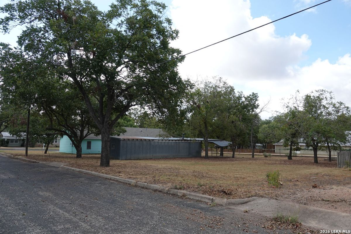 610 N Pine Street Fredericksburg TX 78624