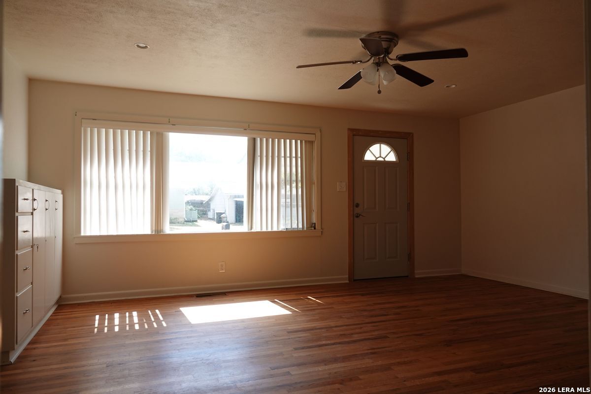 610 N Pine Street Fredericksburg TX 78624