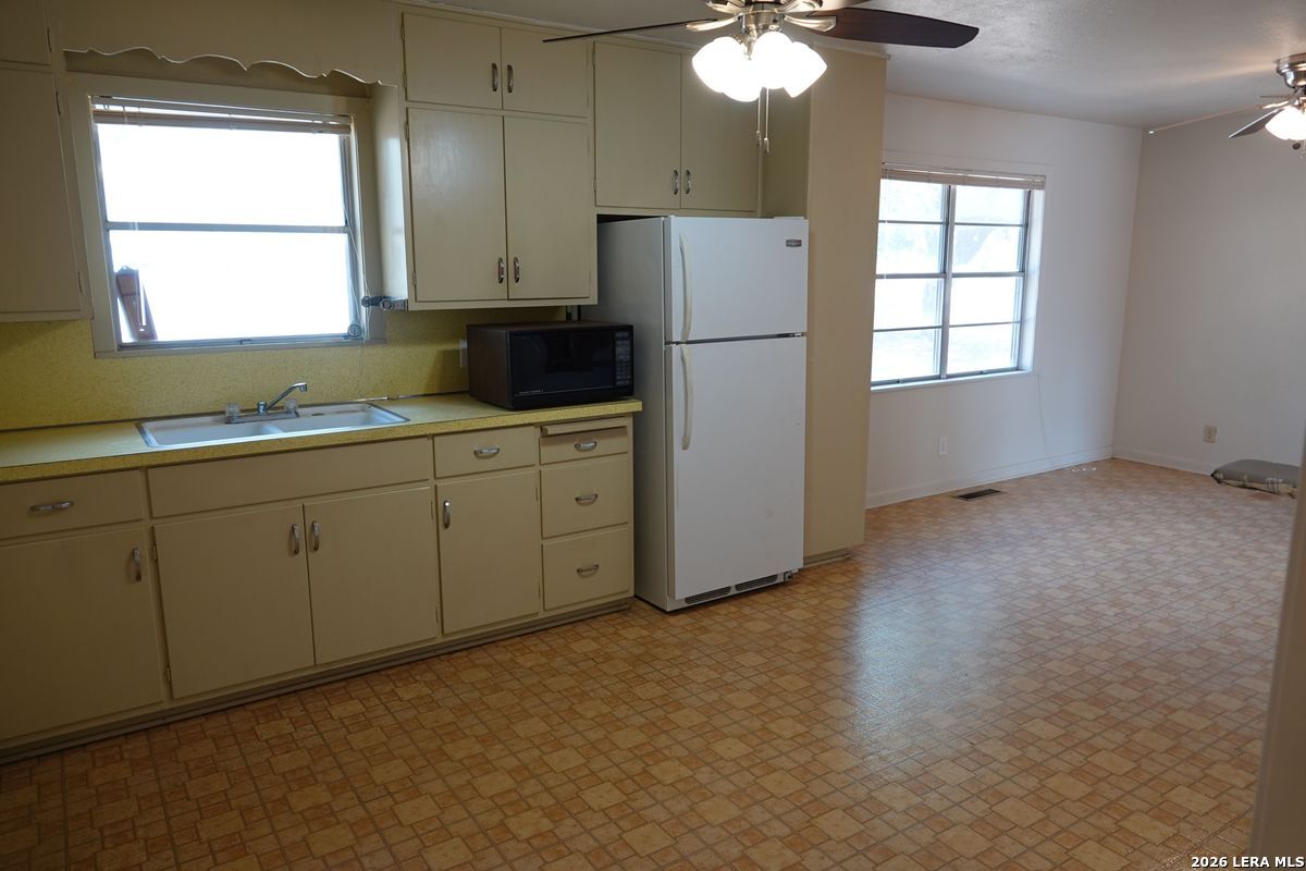 610 N Pine Street Fredericksburg TX 78624