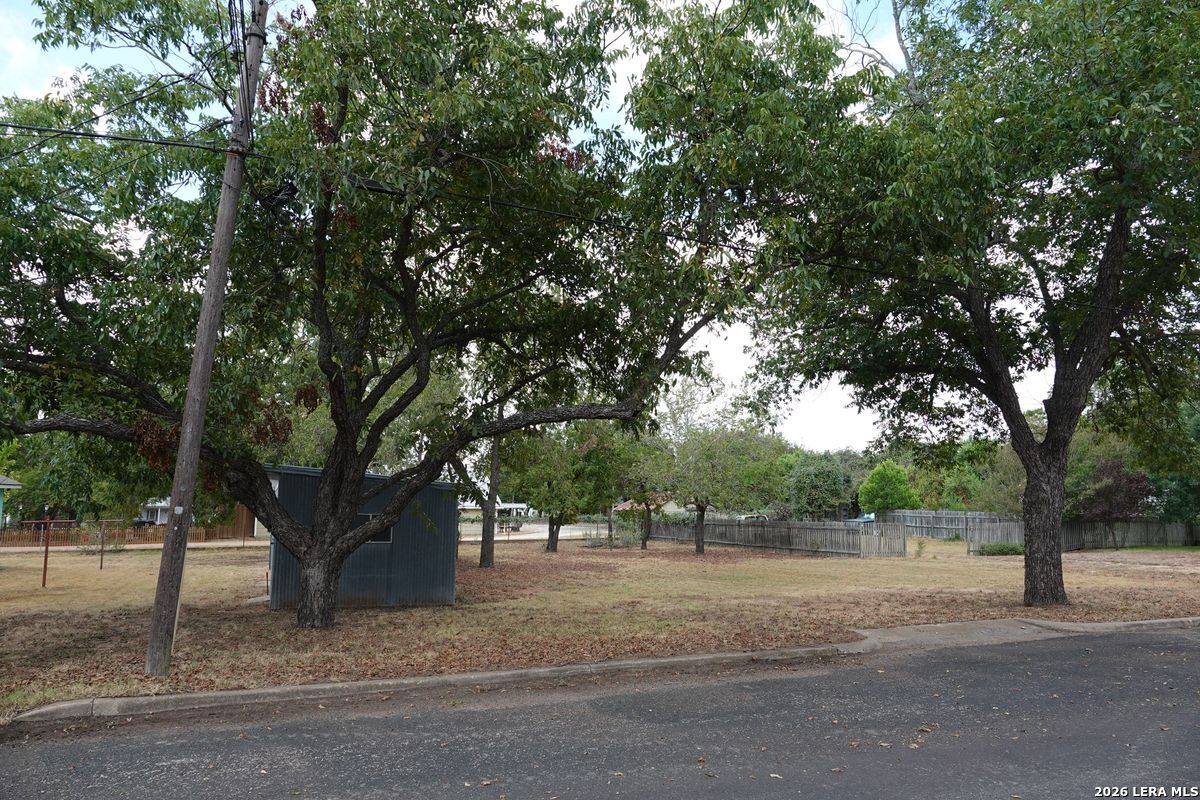 610 N Pine Street Fredericksburg TX 78624