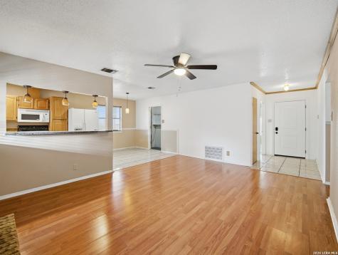 7438 Coers Boulevard Converse TX 78109