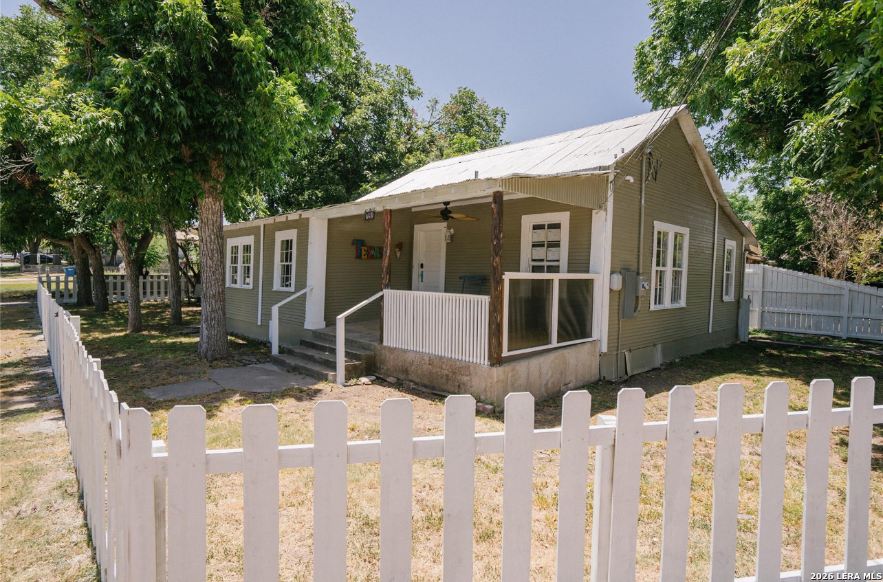 793 N Houston Avenue New Braunfels TX 78130