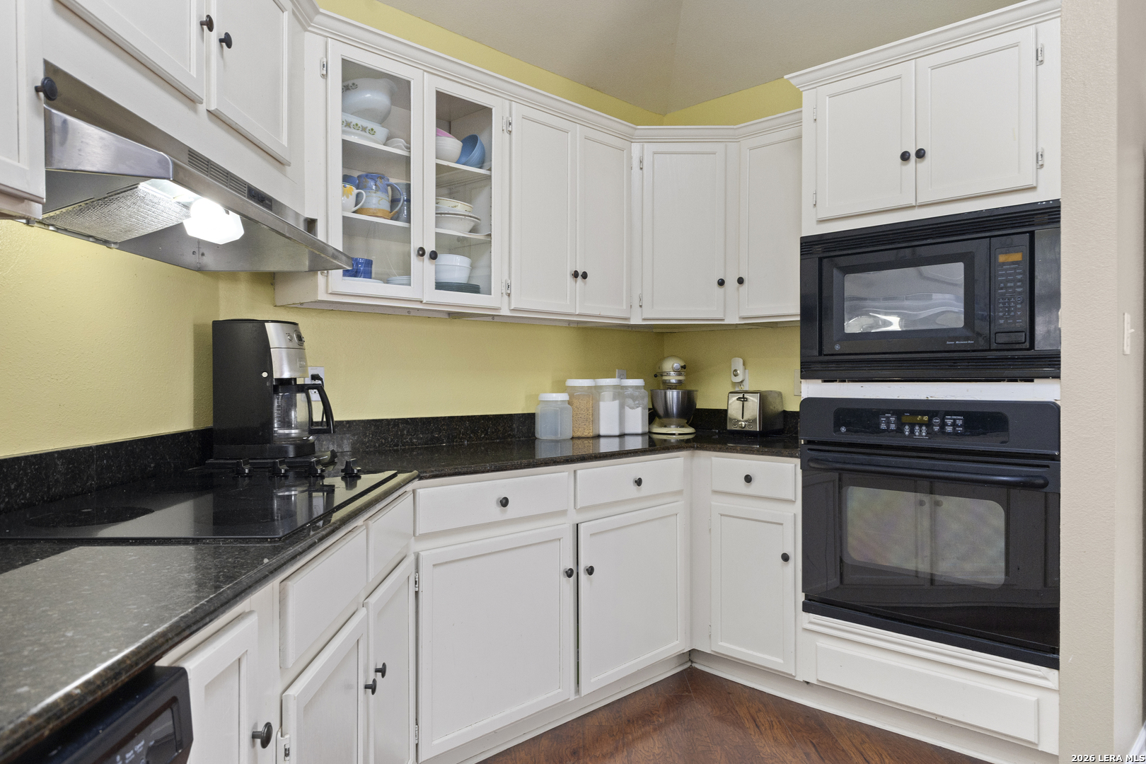 136 Lakeridge Loop Lakehills TX 78063