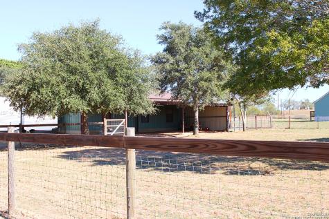 226 Fm 1107 Stockdale TX 78160