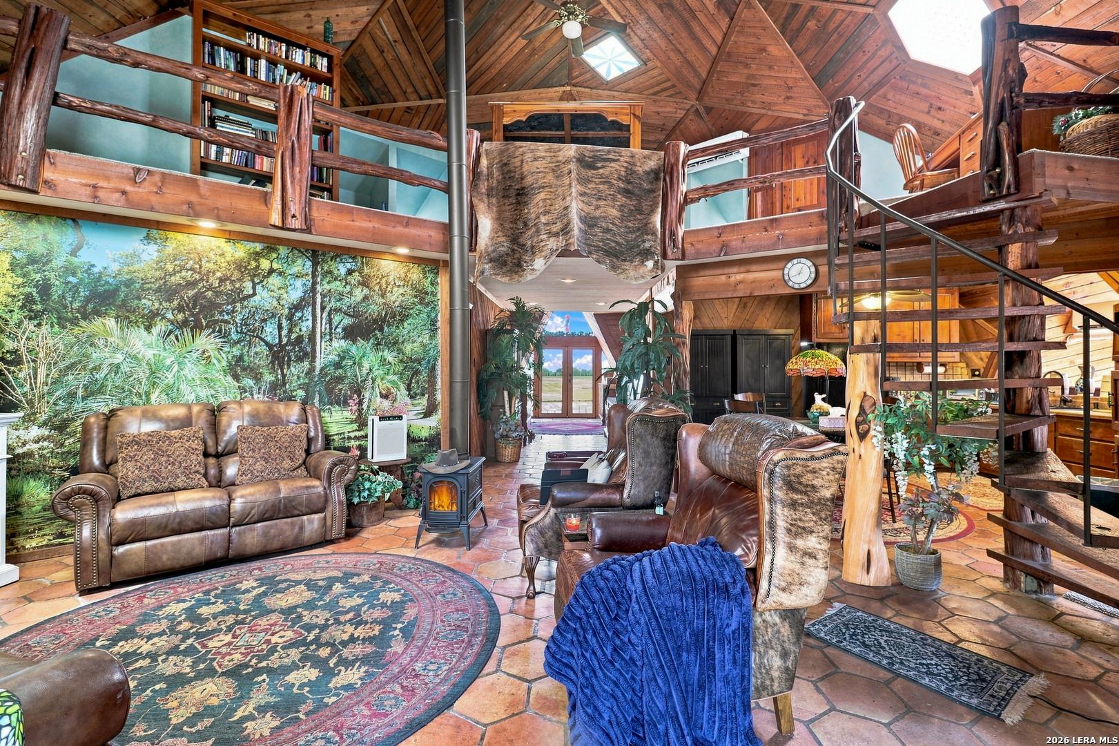 875 County Road 327 Pleasanton TX 78064