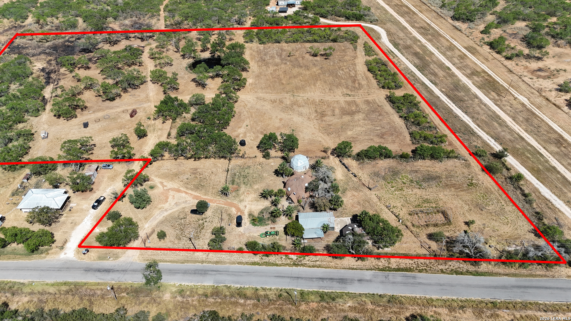 875 County Road 327 Pleasanton TX 78064