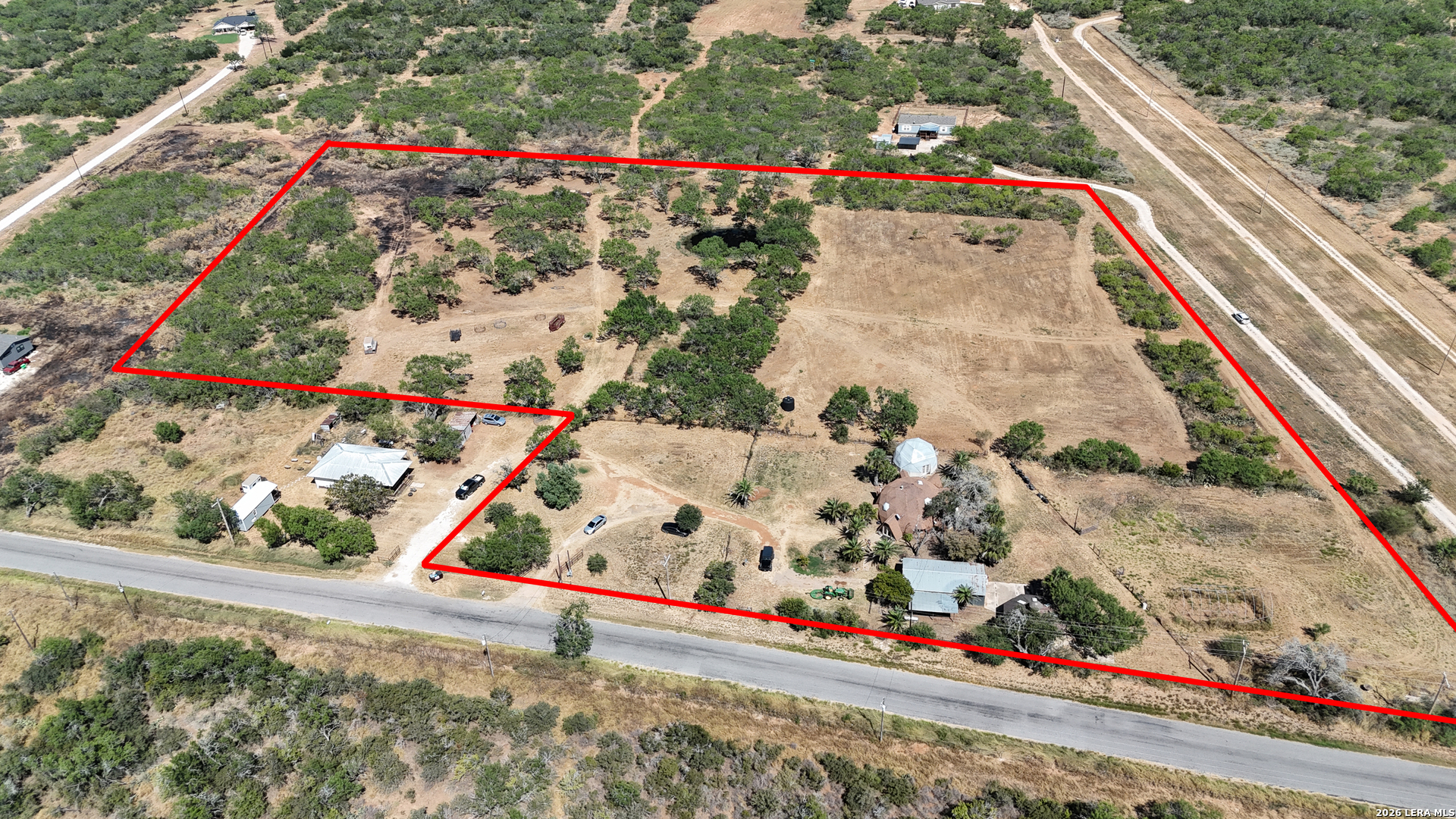 875 County Road 327 Pleasanton TX 78064