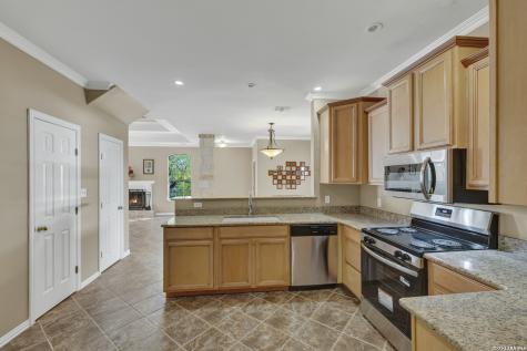 146 Creekview Canyon Lake TX 78133