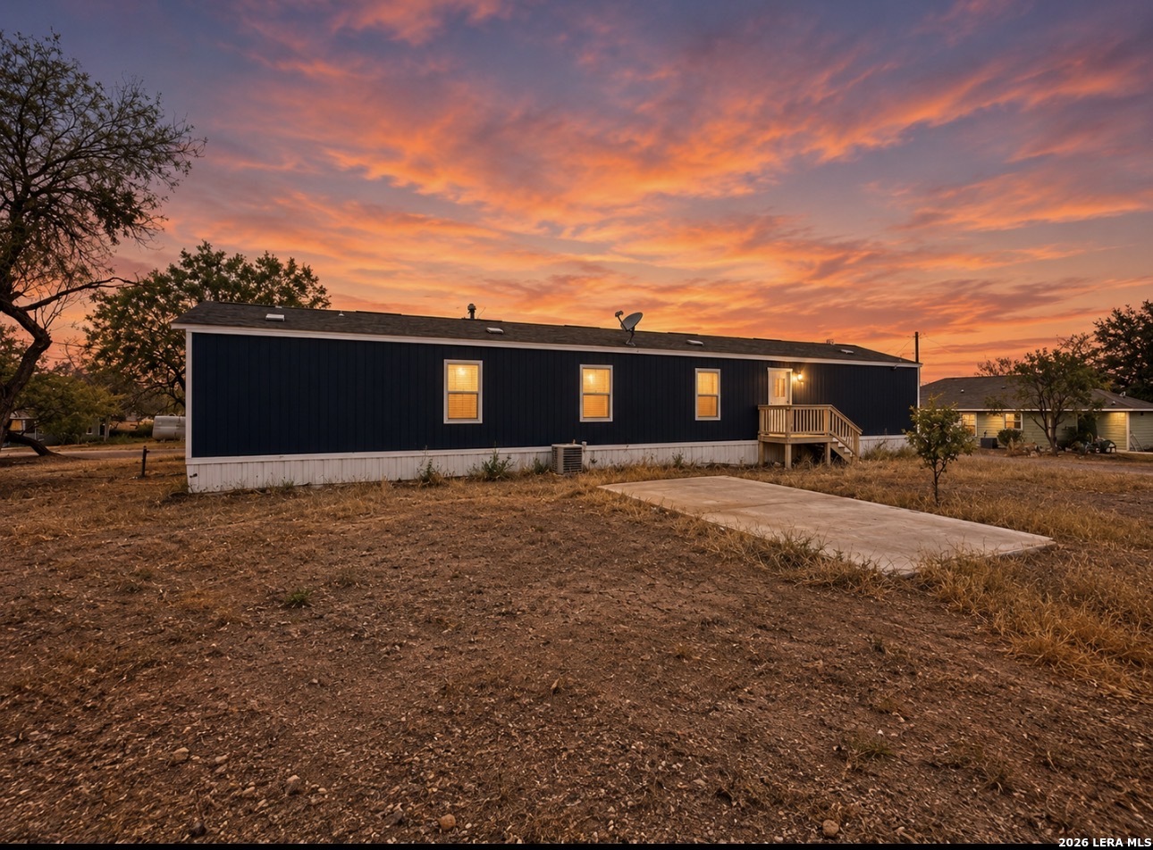 1708 Hill Street Three Rivers TX 78071