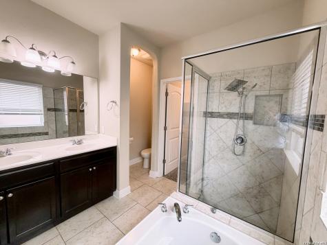 6027 Akin Song San Antonio TX 78261