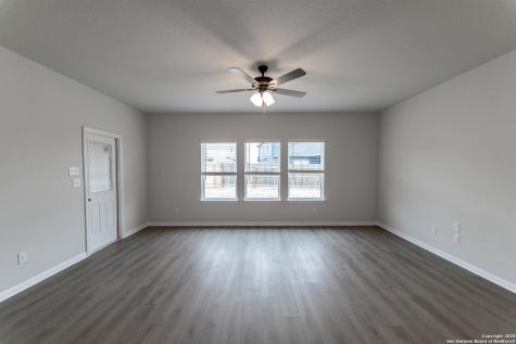 312 Ivy Road Seguin TX 78155