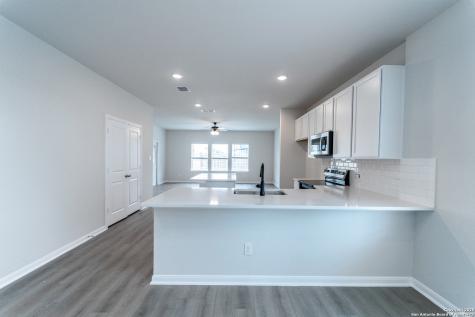 312 Ivy Road Seguin TX 78155