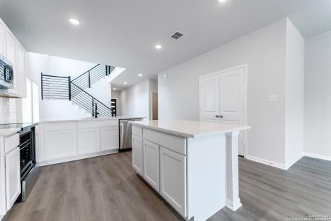 312 Ivy Road Seguin TX 78155