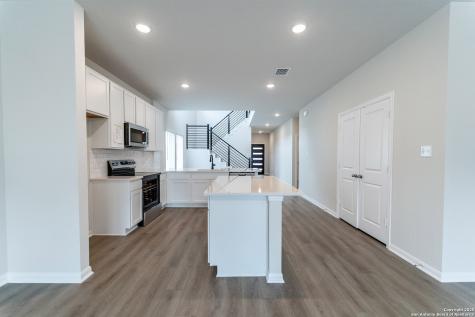 312 Ivy Road Seguin TX 78155