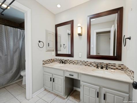 507 Ridge Bluff San Antonio TX 78216
