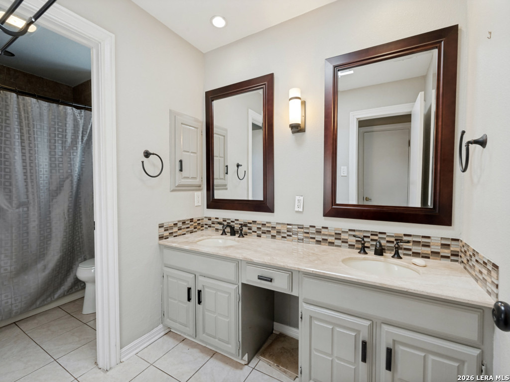 507 Ridge Bluff San Antonio TX 78216