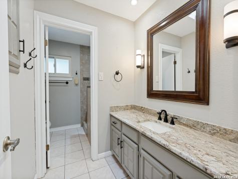 507 Ridge Bluff San Antonio TX 78216