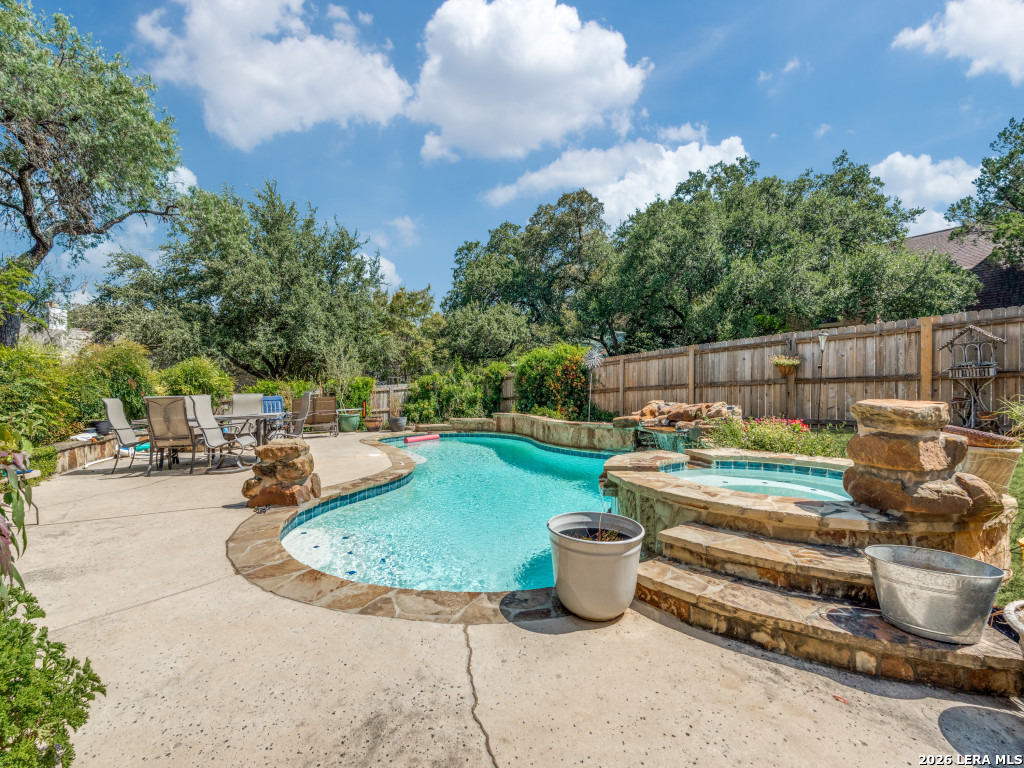 507 Ridge Bluff San Antonio TX 78216