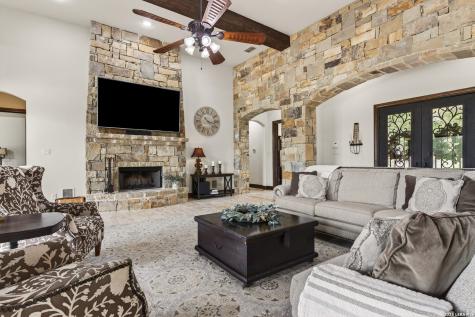214 Silent Spring Boerne TX 78006