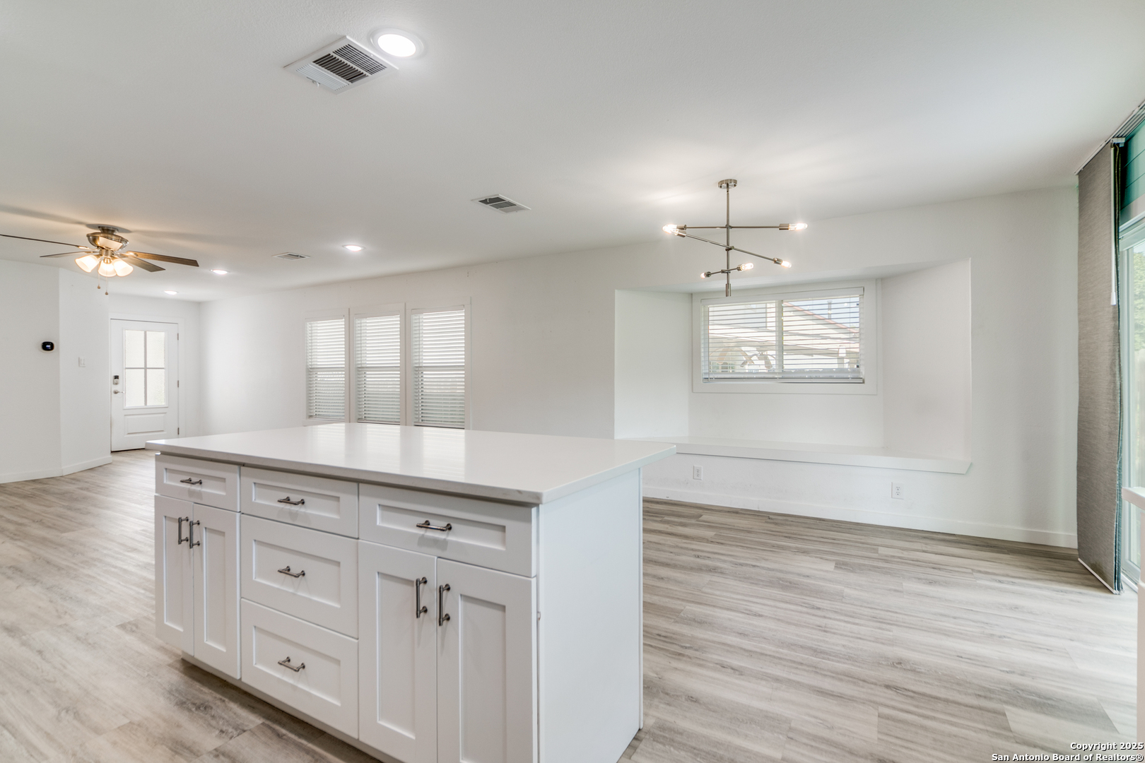 9311 Bendell San Antonio TX 78250