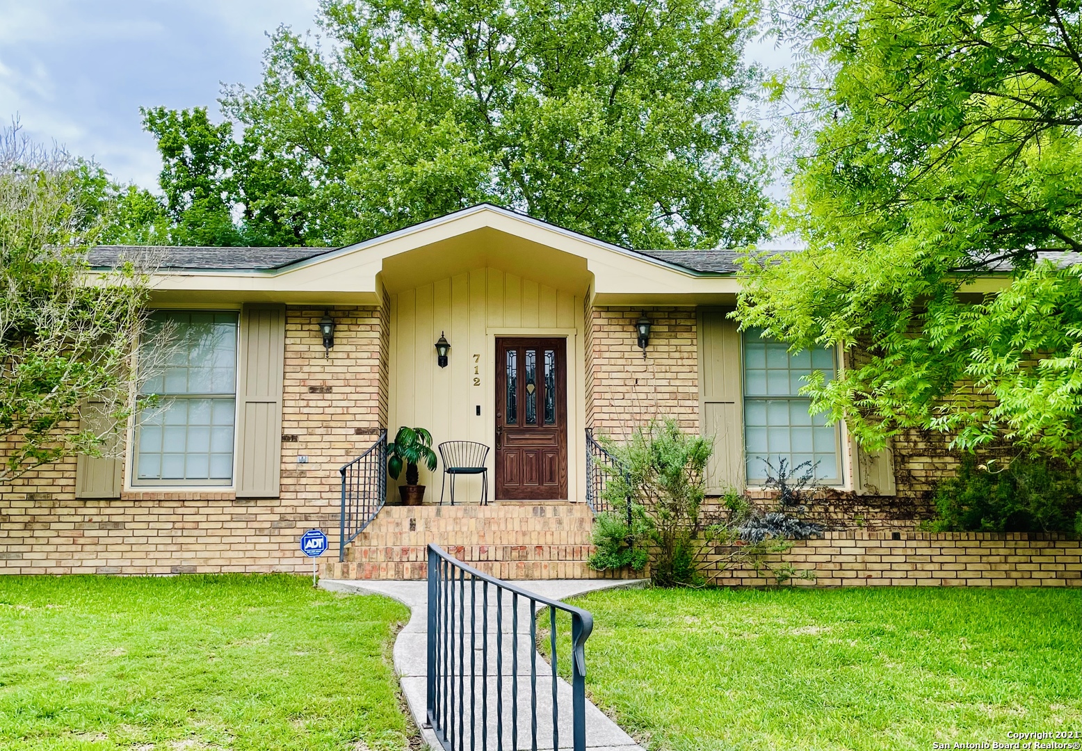 712 Mockingbird Lane Kerrville TX 78028
