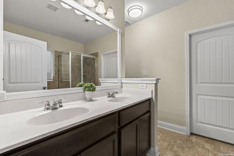 6111 Big Bend Cove San Antonio TX 78253