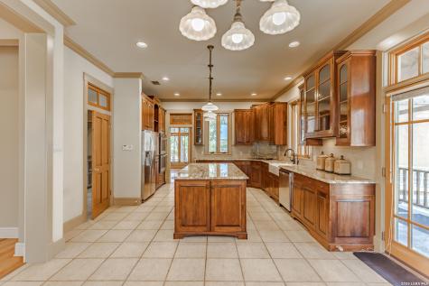 1104 Lois Street Kerrville TX 78028