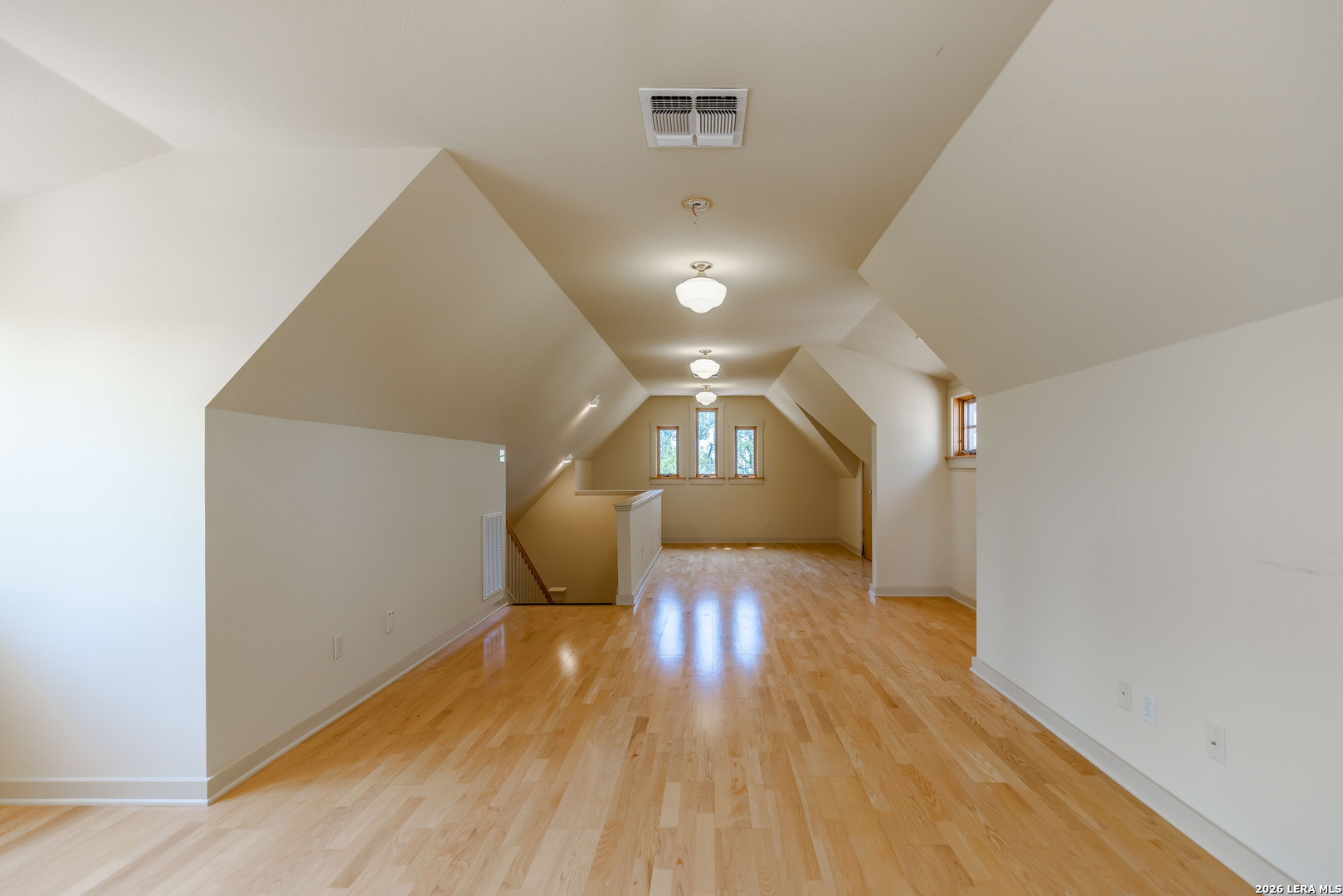 1104 Lois Street Kerrville TX 78028
