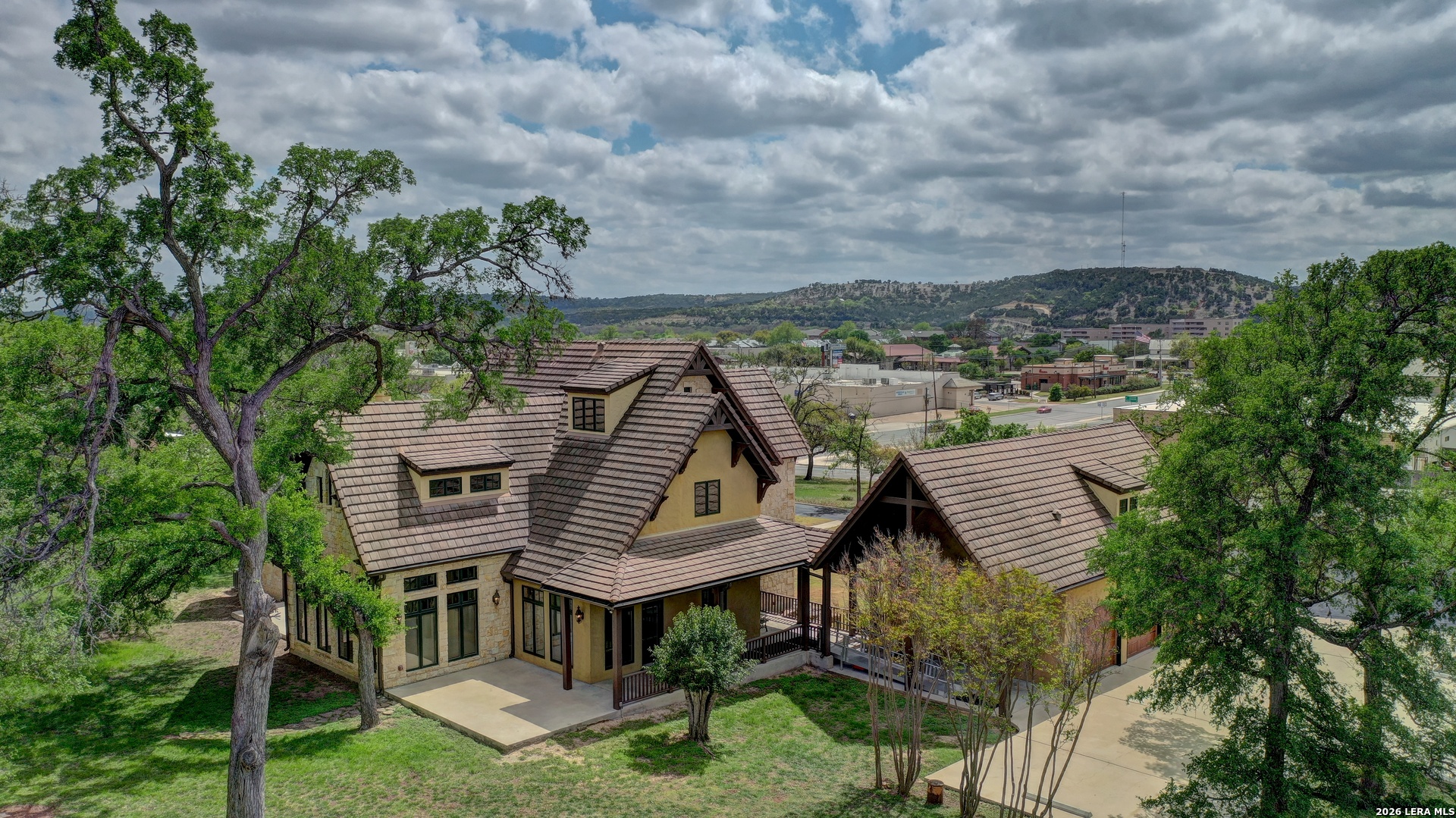 1104 Lois Street Kerrville TX 78028