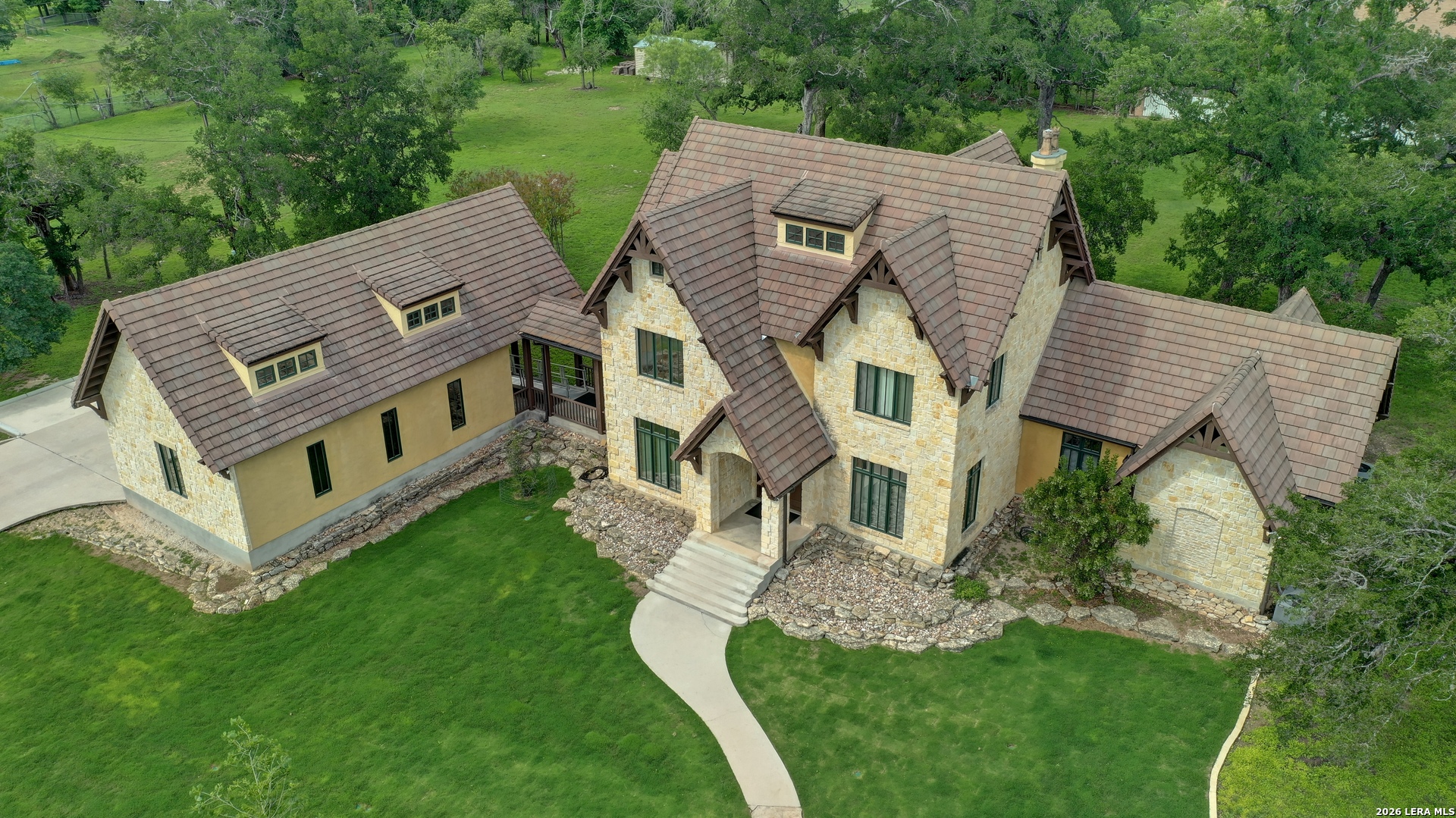 1104 Lois Street Kerrville TX 78028