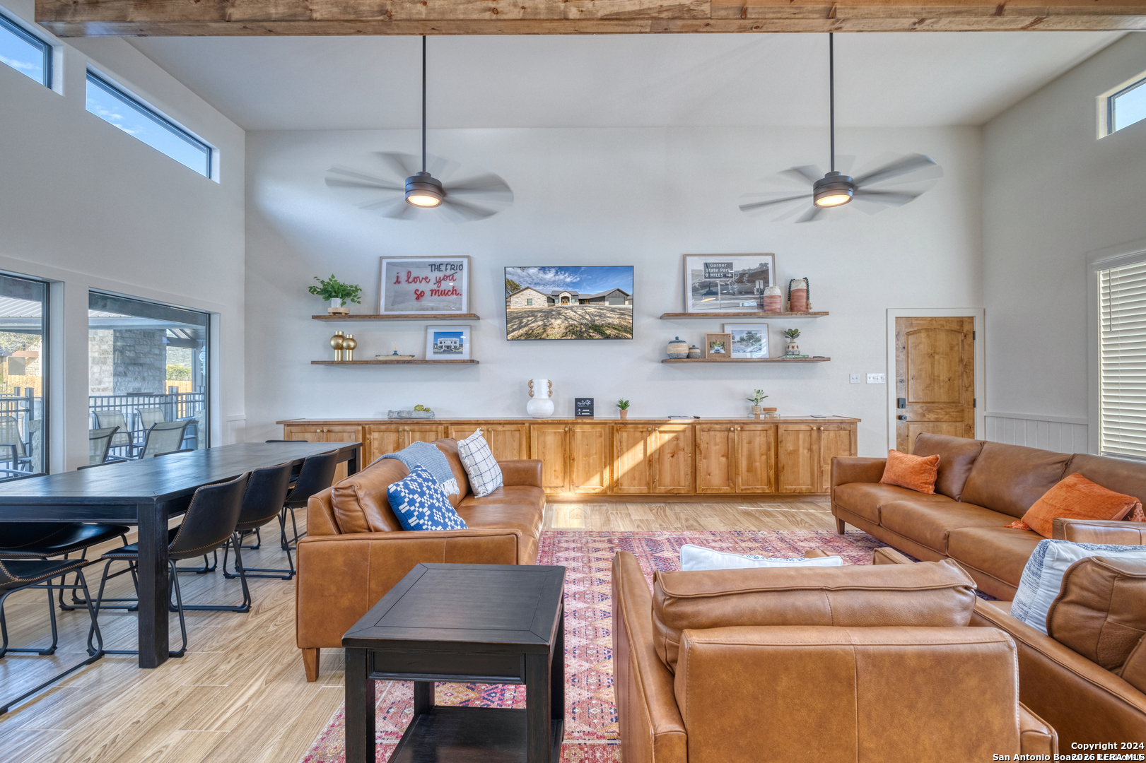 1450 Mountain Valley Concan TX 78838