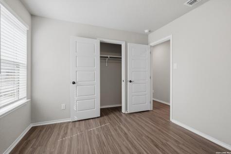 4939 Mala Vida San Antonio TX 78222