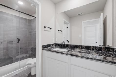 4939 Mala Vida San Antonio TX 78222
