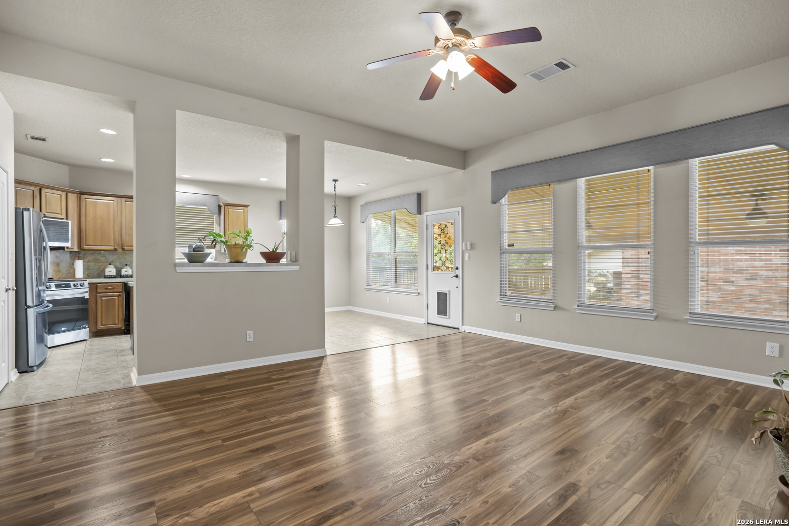 2847 Lakehills San Antonio TX 78251